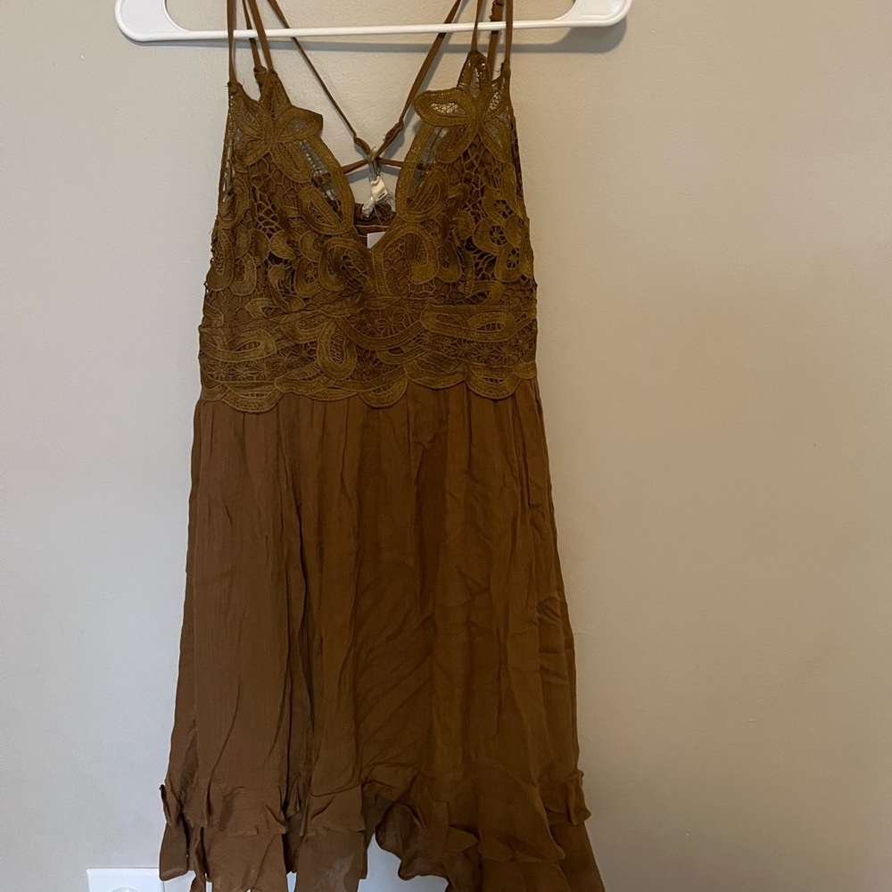 Medium mustard yellow listicle dress